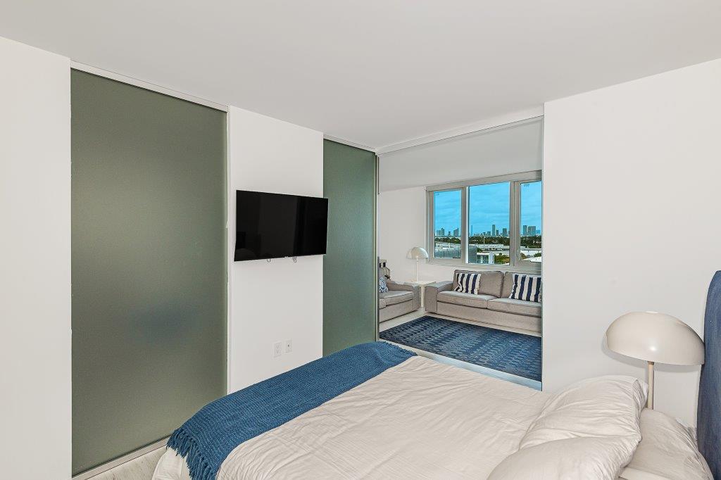 Roney Palace #1032