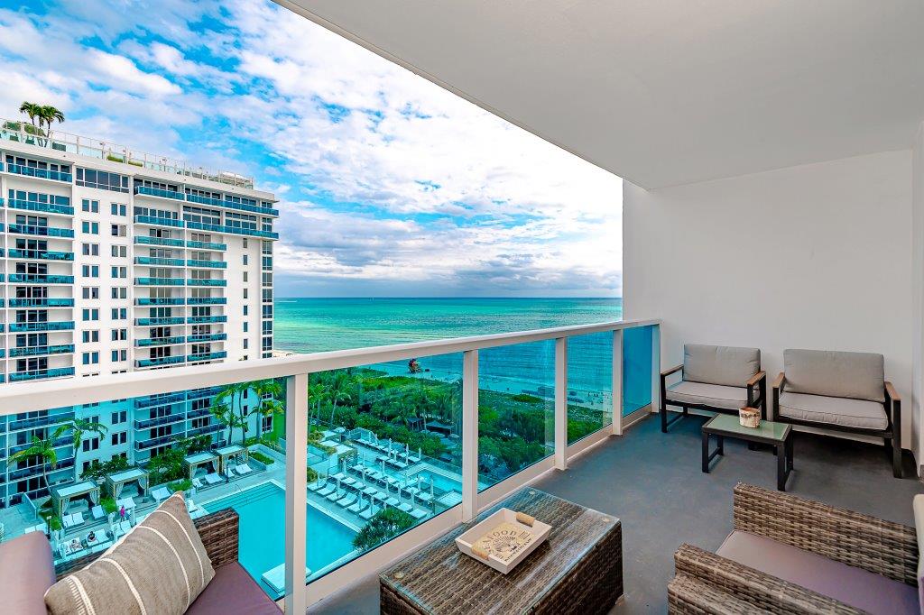 Roney Palace #1115
