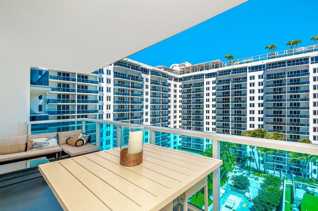 Roney Palace #1117