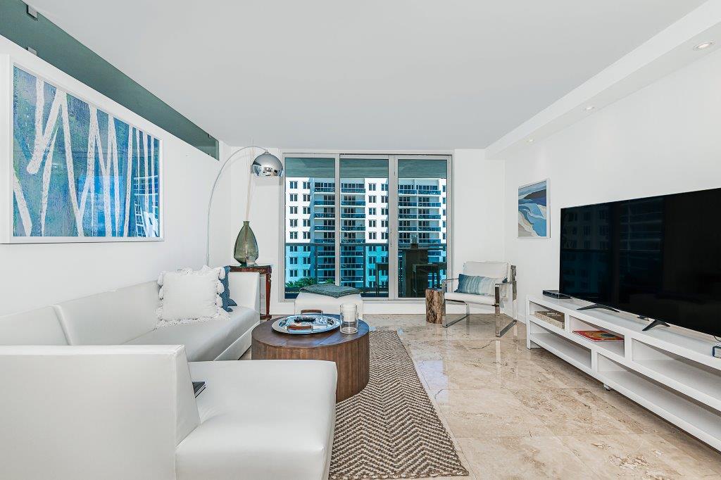 Roney Palace #1117
