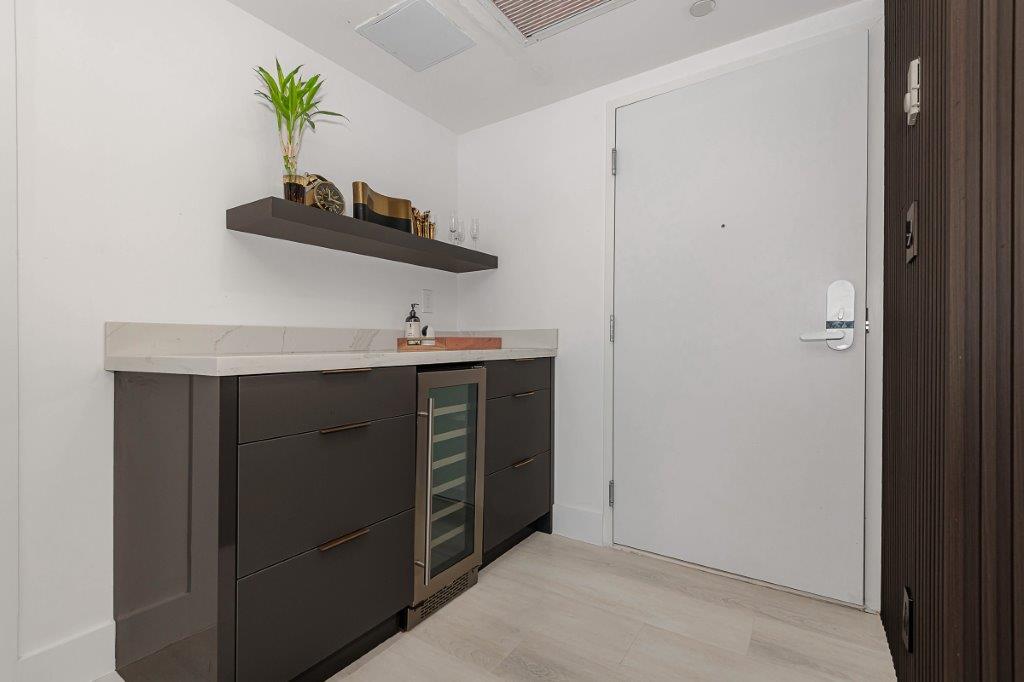 #1134 - Roney Palace — photo 14