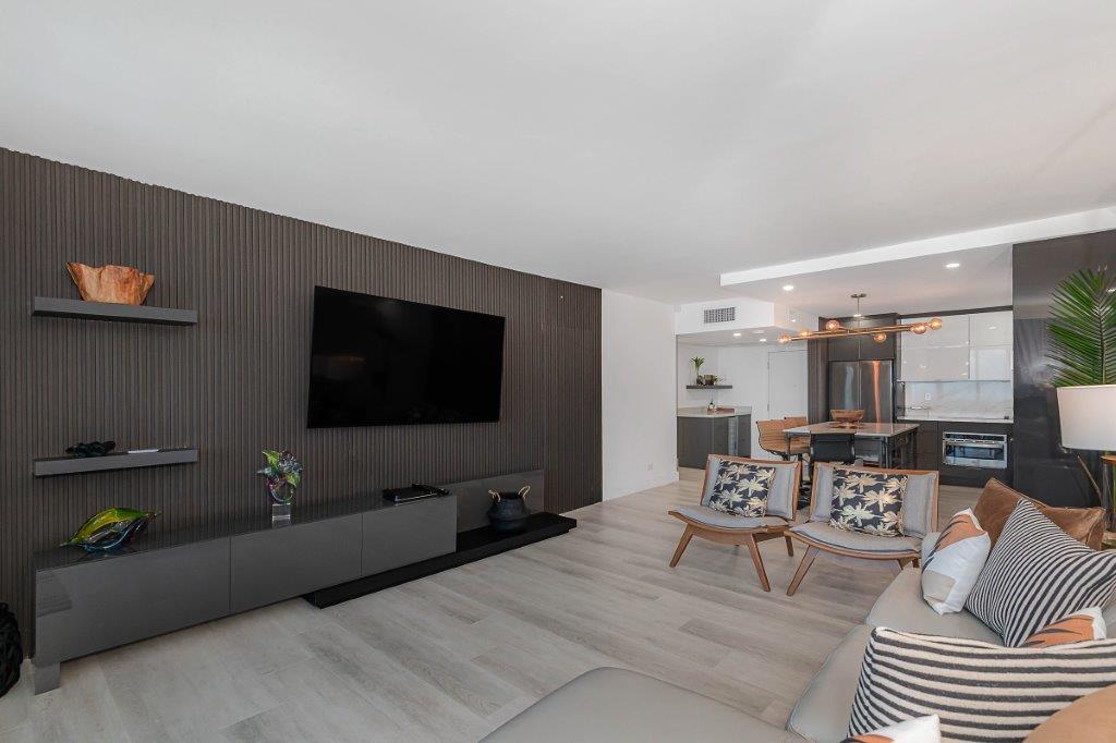 #1134 - Roney Palace — photo 7