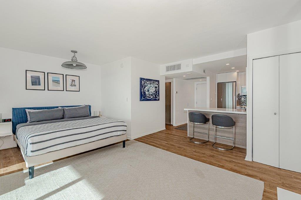 Roney Palace #1230