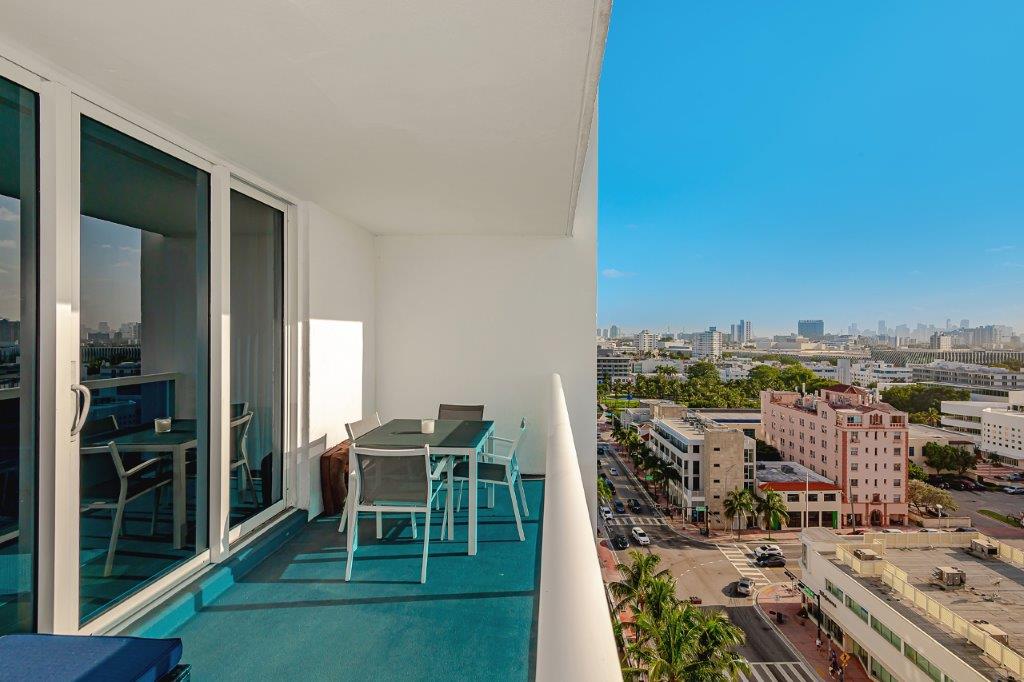 Roney Palace #1230