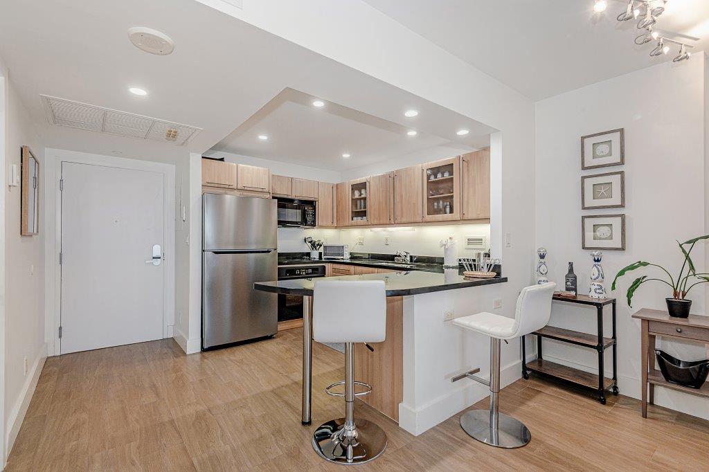 #1242 - Roney Palace — photo 14