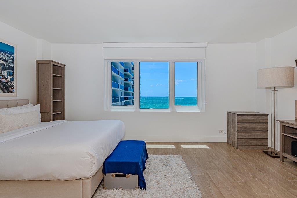 #1242 - Roney Palace — photo 19