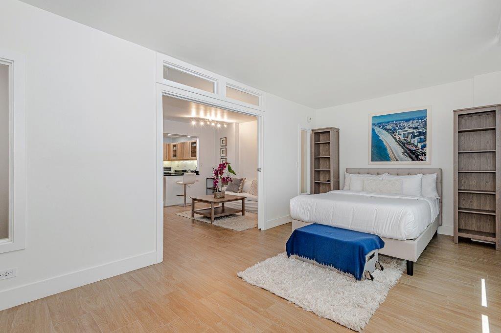 #1242 - Roney Palace — photo 21