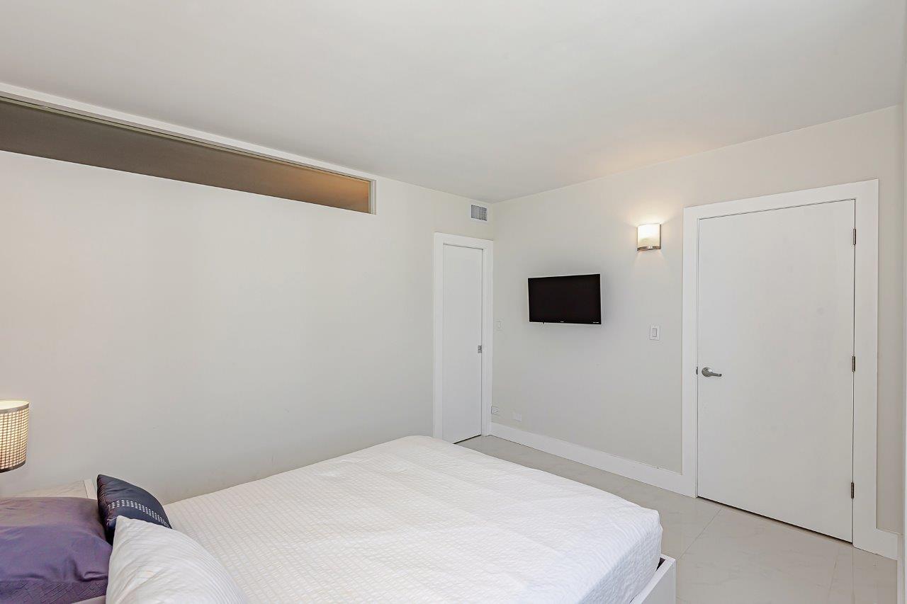 Roney Palace #1416