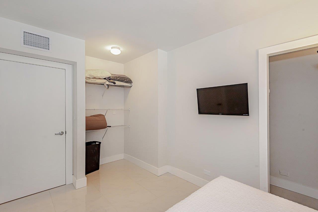 Roney Palace #1416