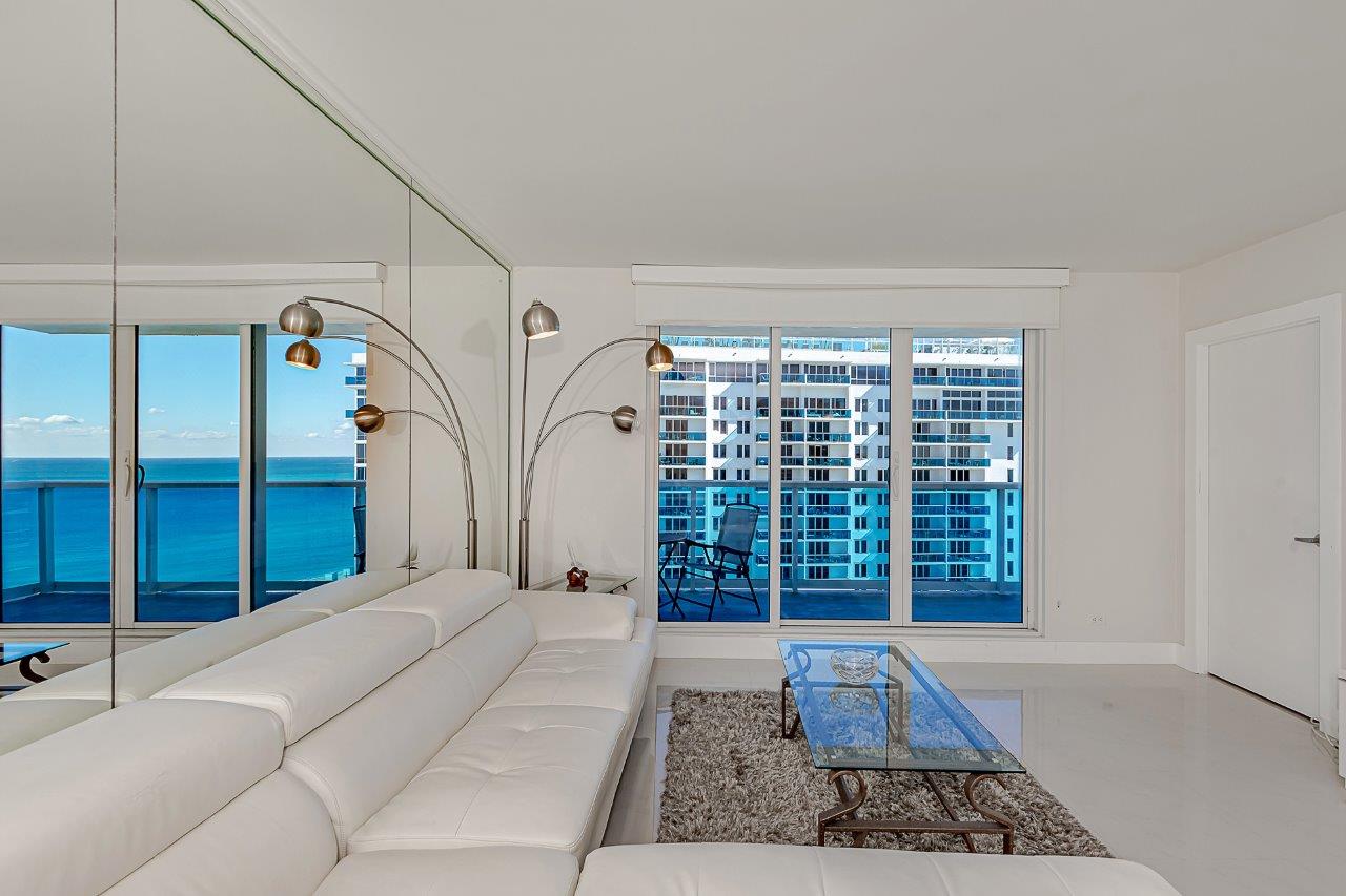 Roney Palace #1416