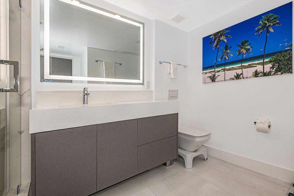 Roney Palace #1440