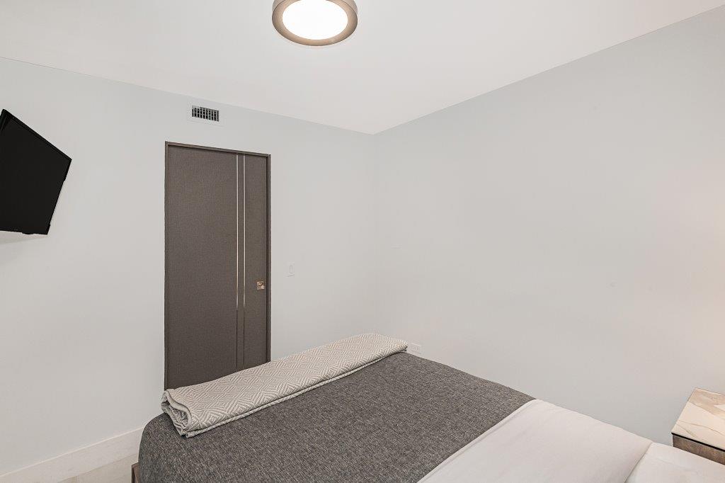 Roney Palace #1440