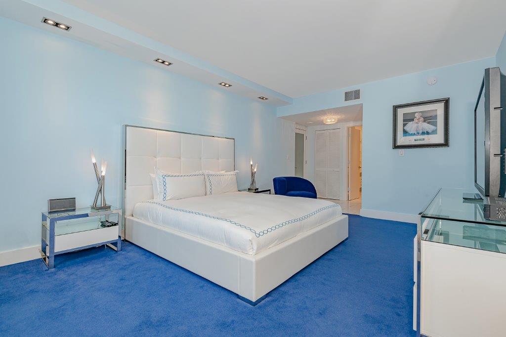 Roney Palace #1506