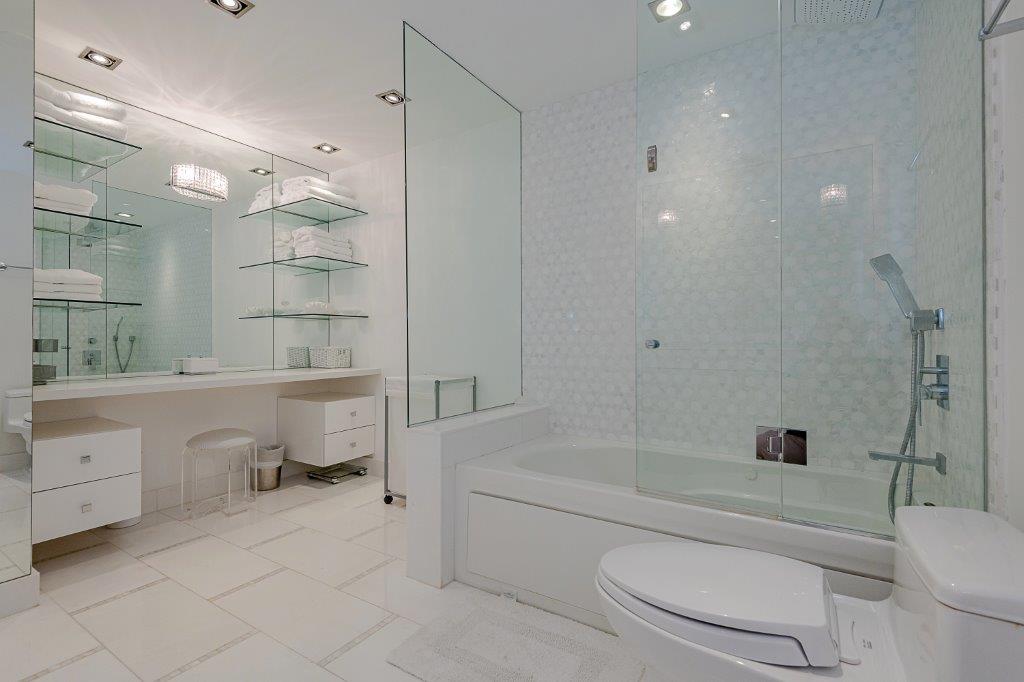 Roney Palace #1506