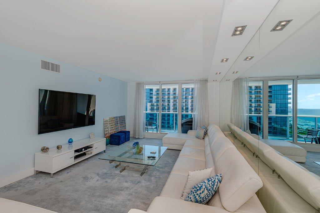 Roney Palace #1506