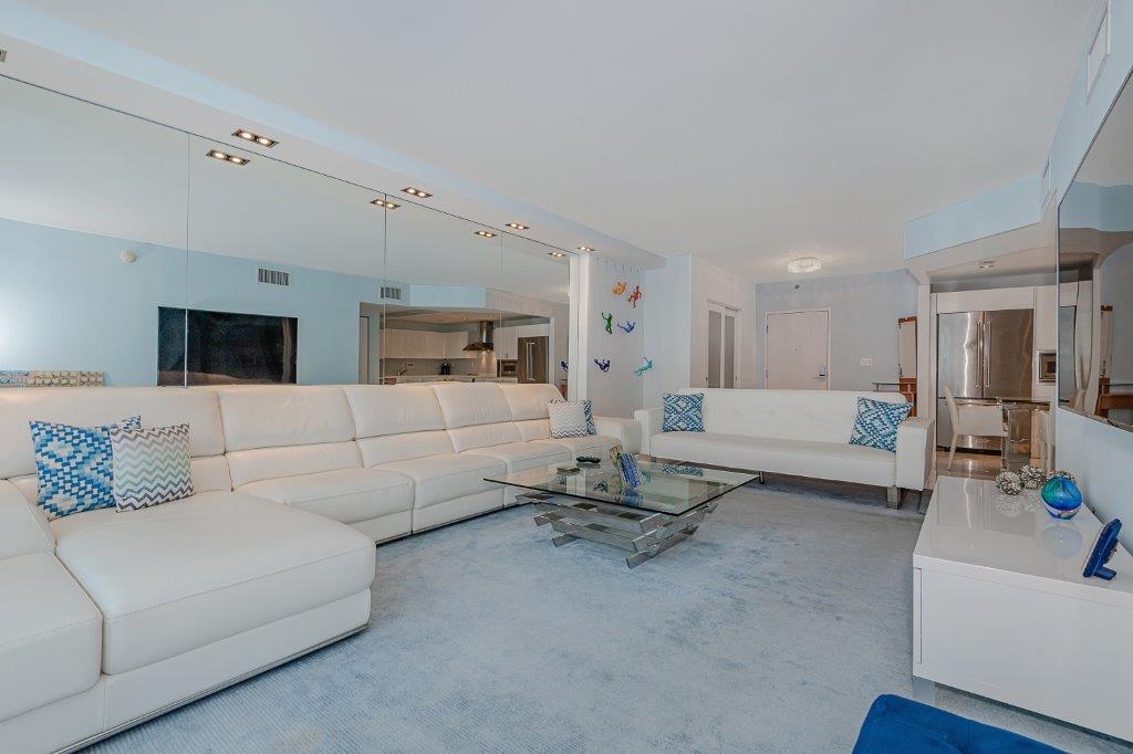 Roney Palace #1506