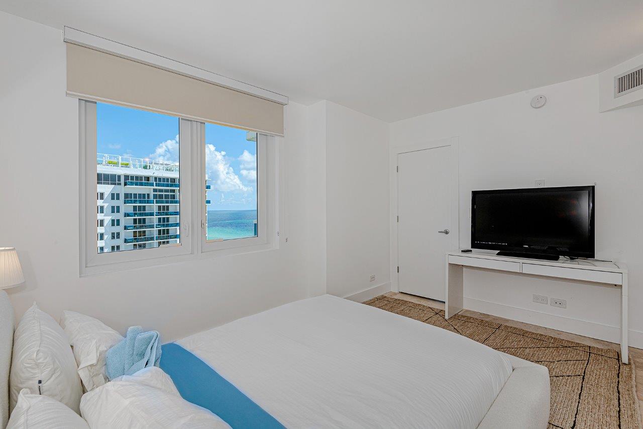Roney Palace #1515