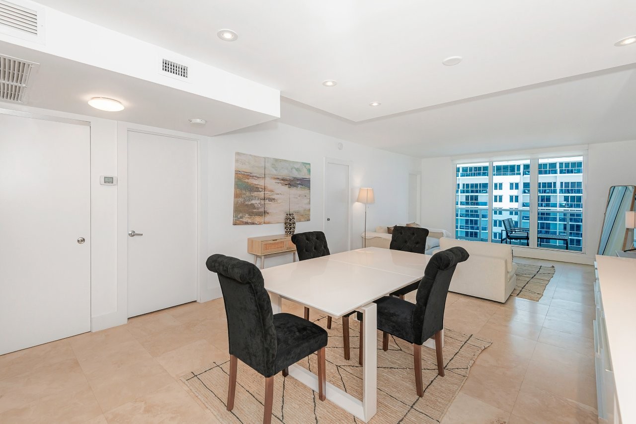 Roney Palace #1515