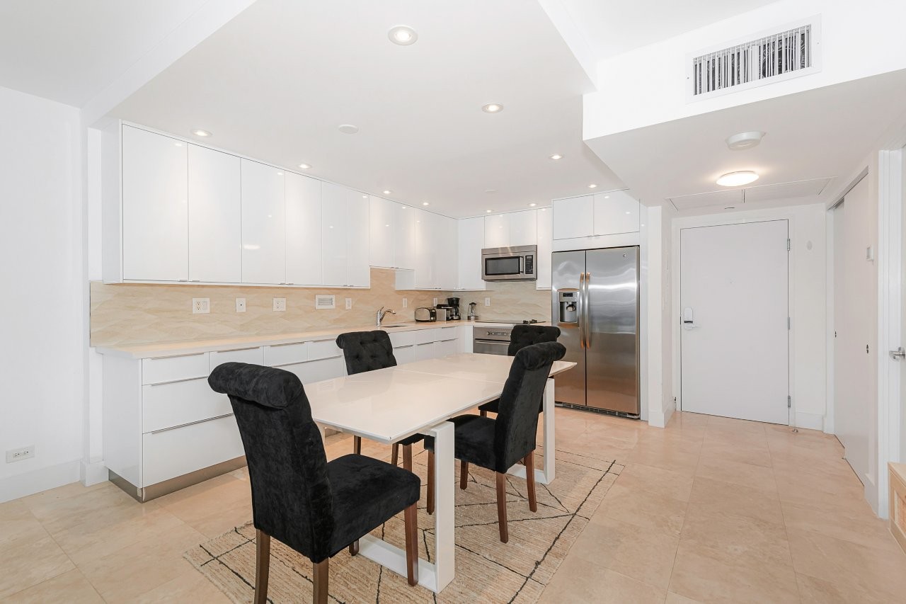 Roney Palace #1515