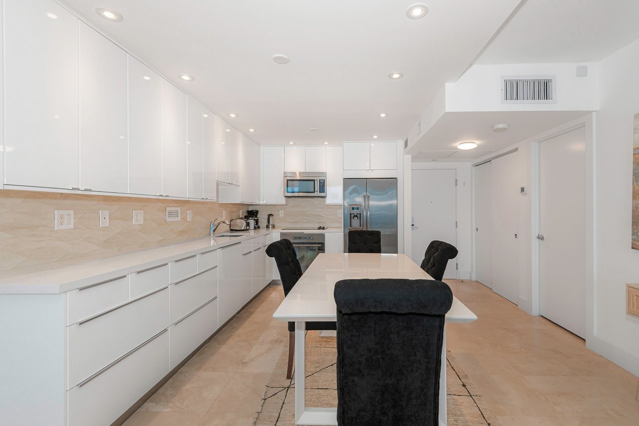 Roney Palace #1515