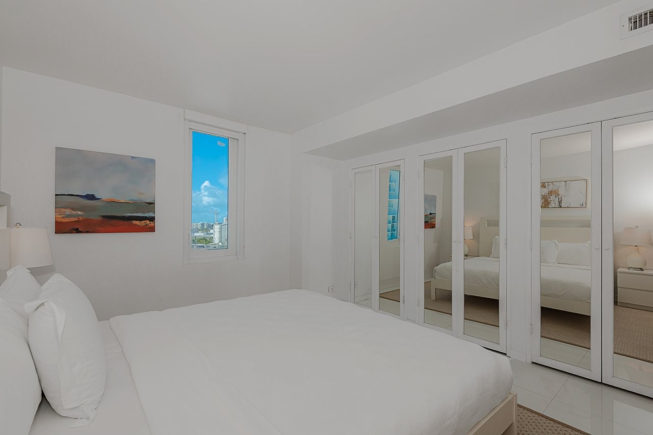 Roney Palace #1538