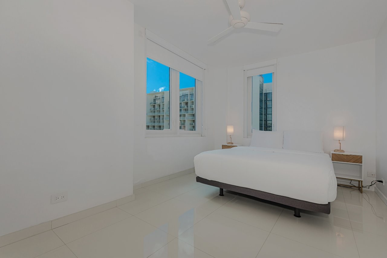 Roney Palace #1538