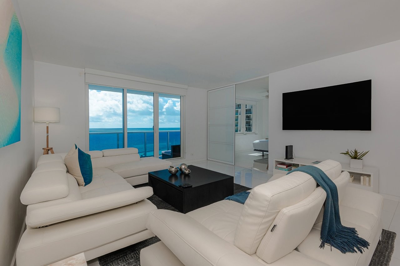 Roney Palace #1538