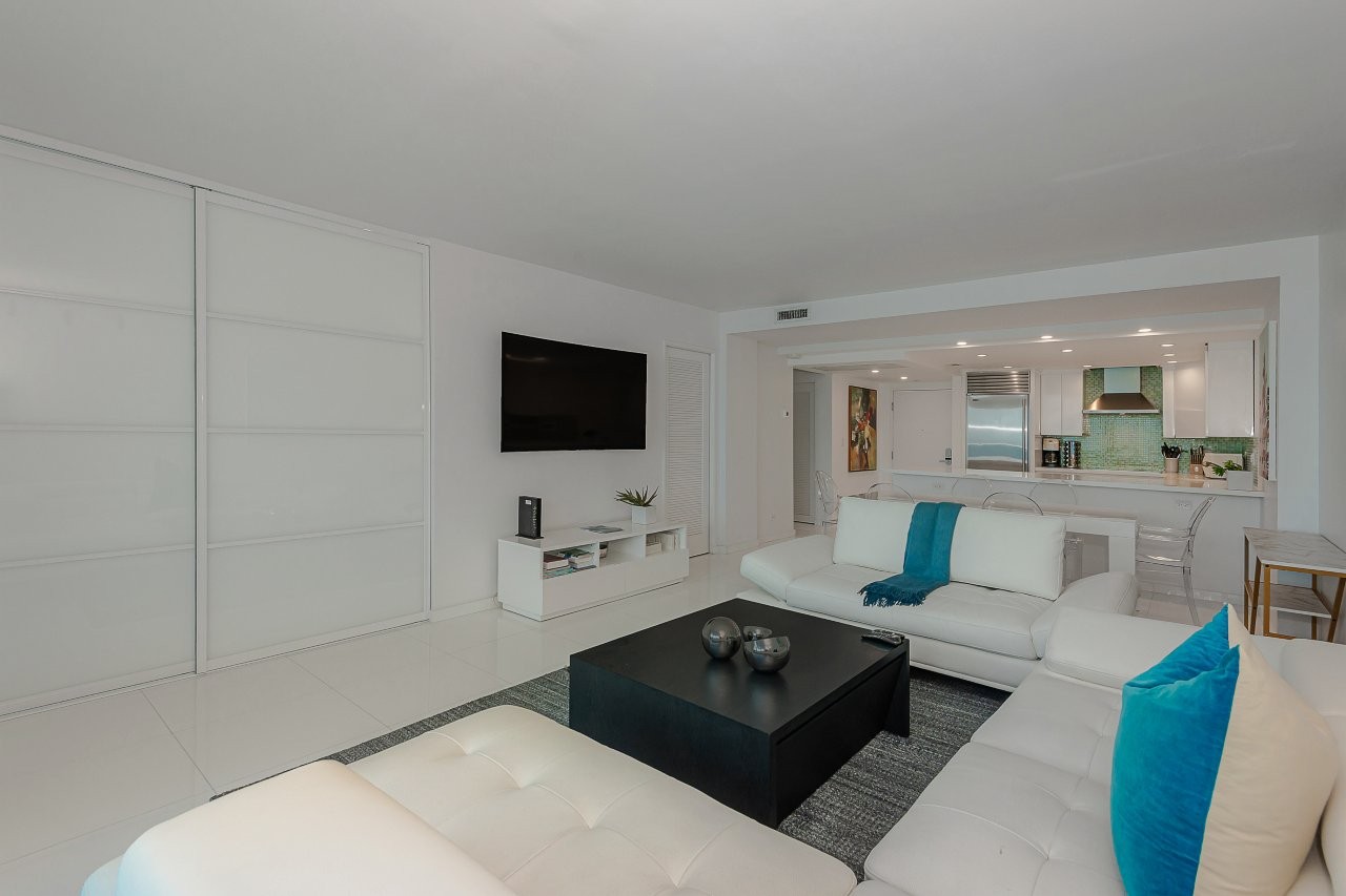 Roney Palace #1538