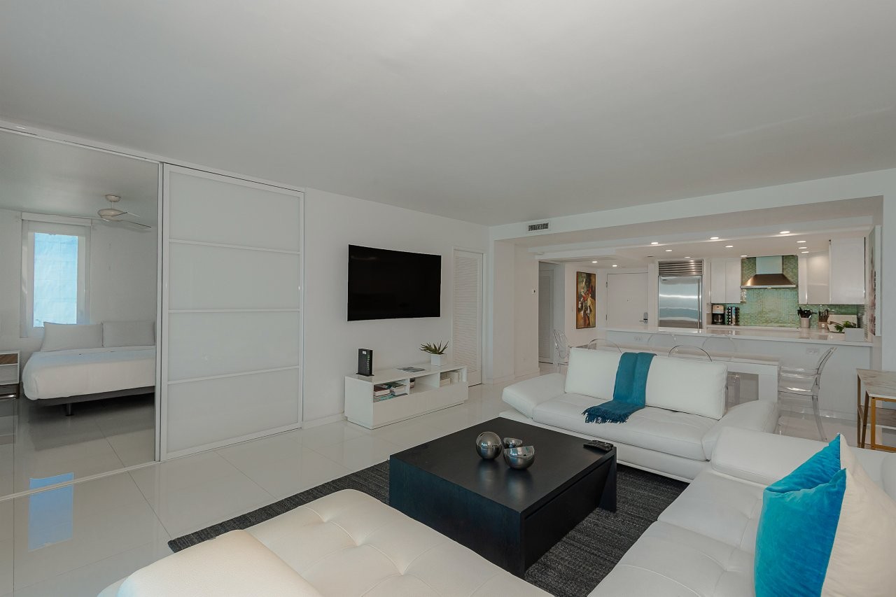 Roney Palace #1538
