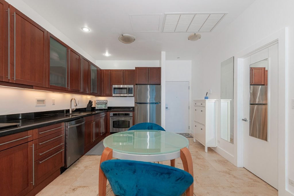 Roney Palace #1629