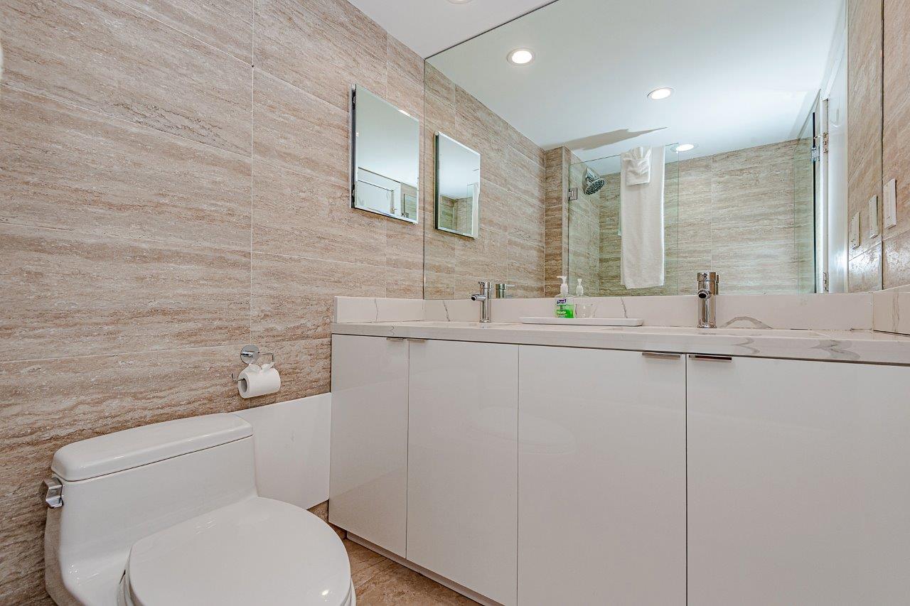 Roney Palace #310