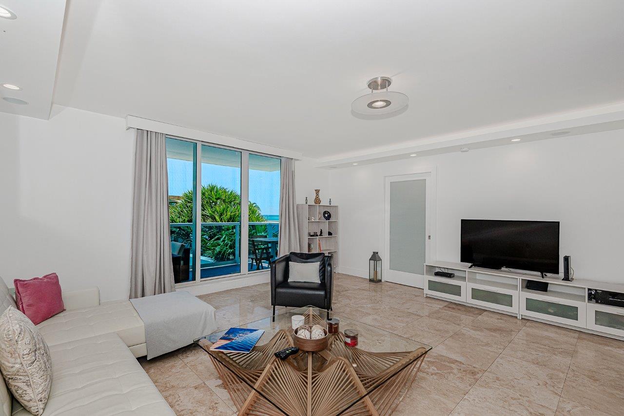 Roney Palace #310