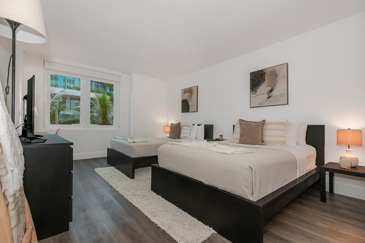 Roney Palace #333