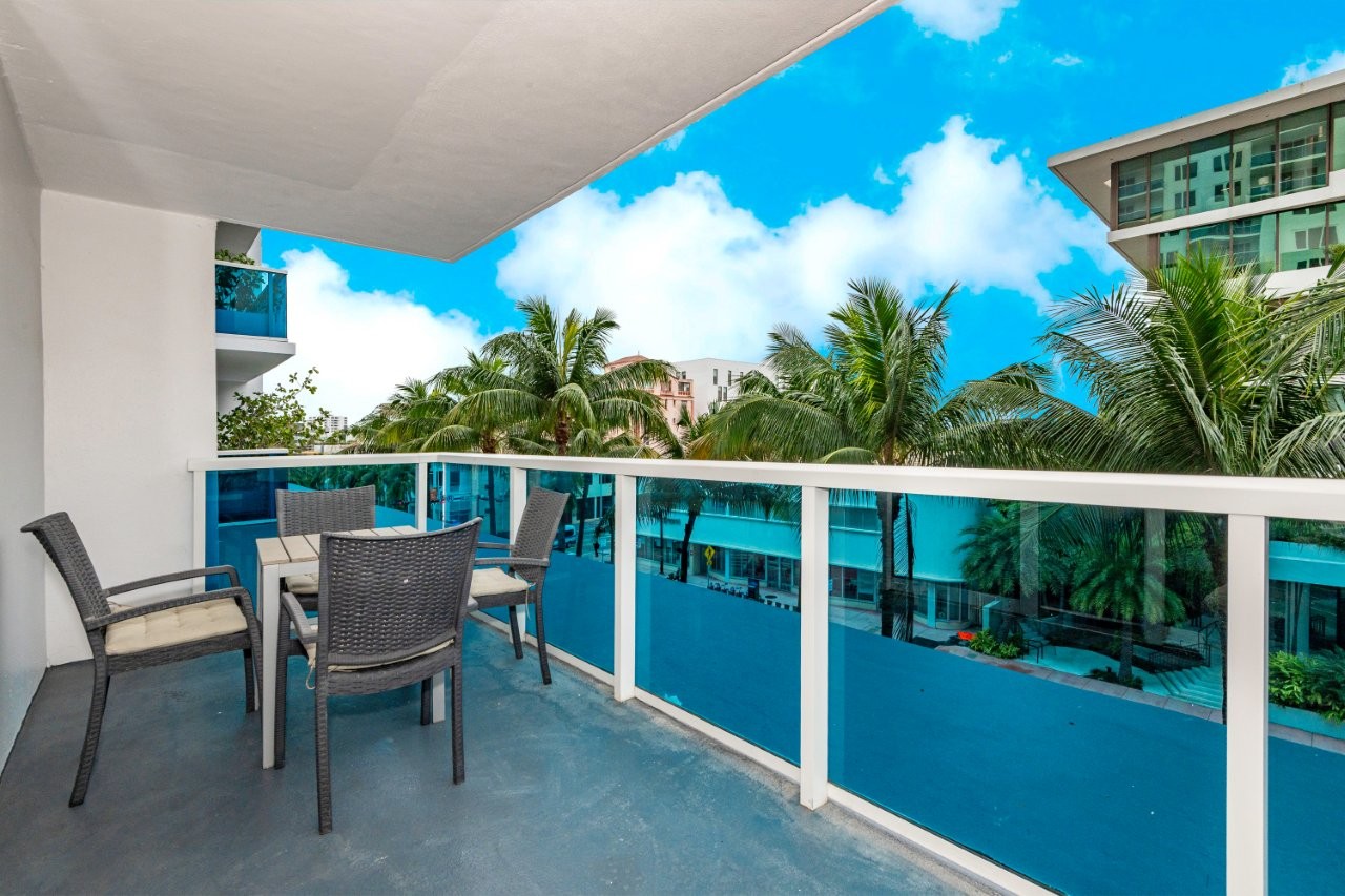 Roney Palace #333