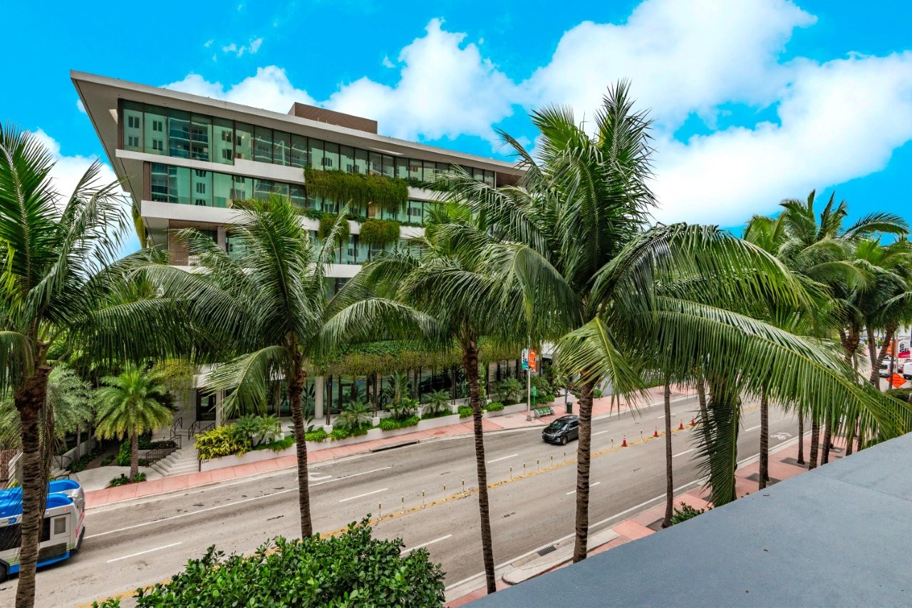 Roney Palace #333
