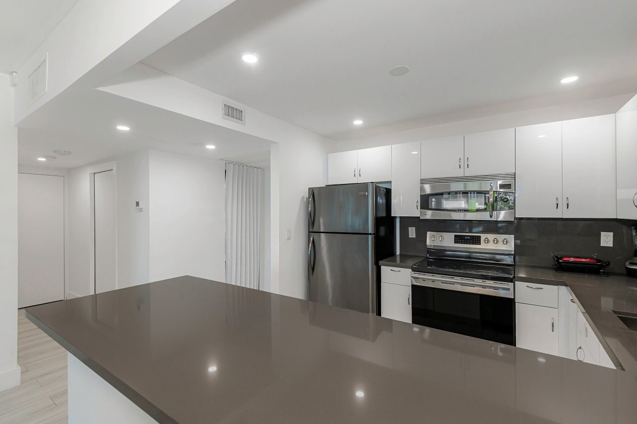Roney Palace #534