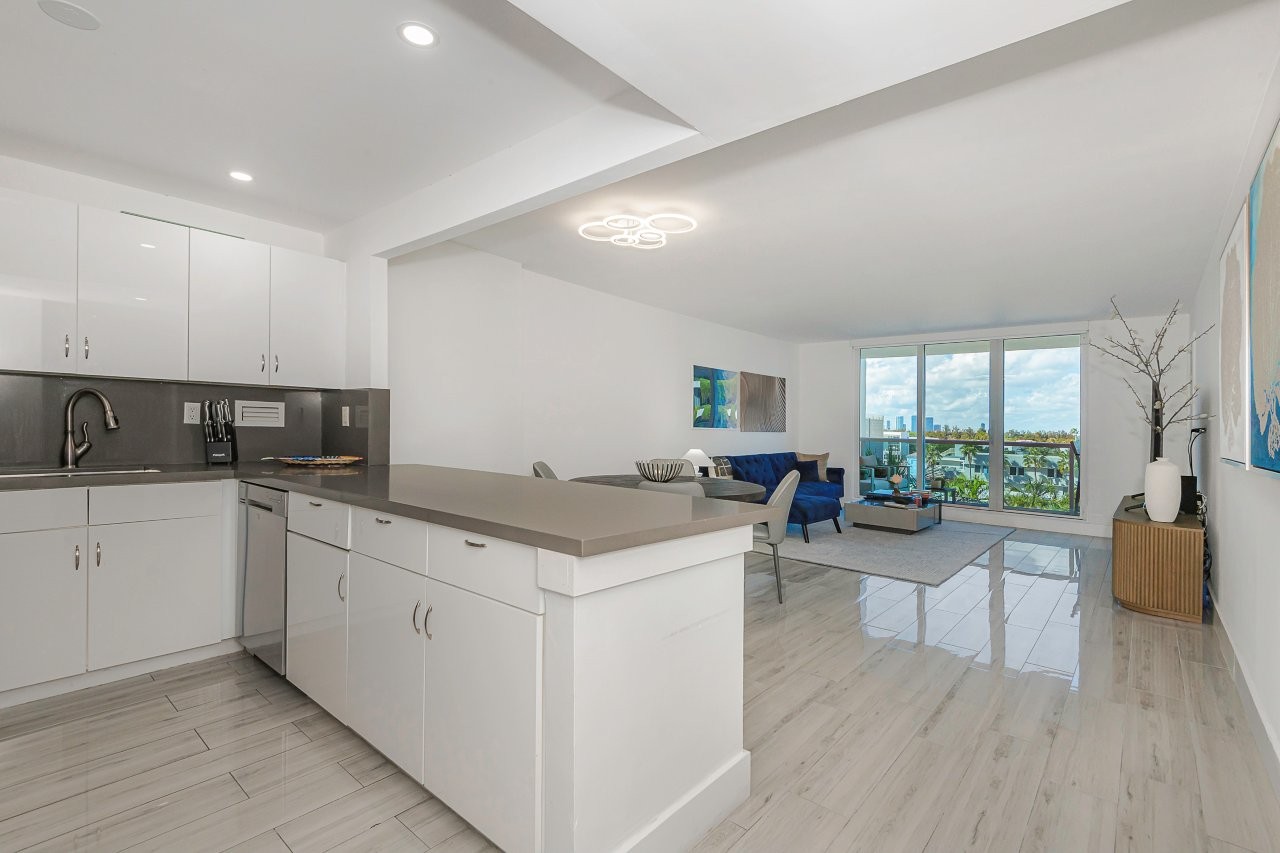 Roney Palace #534