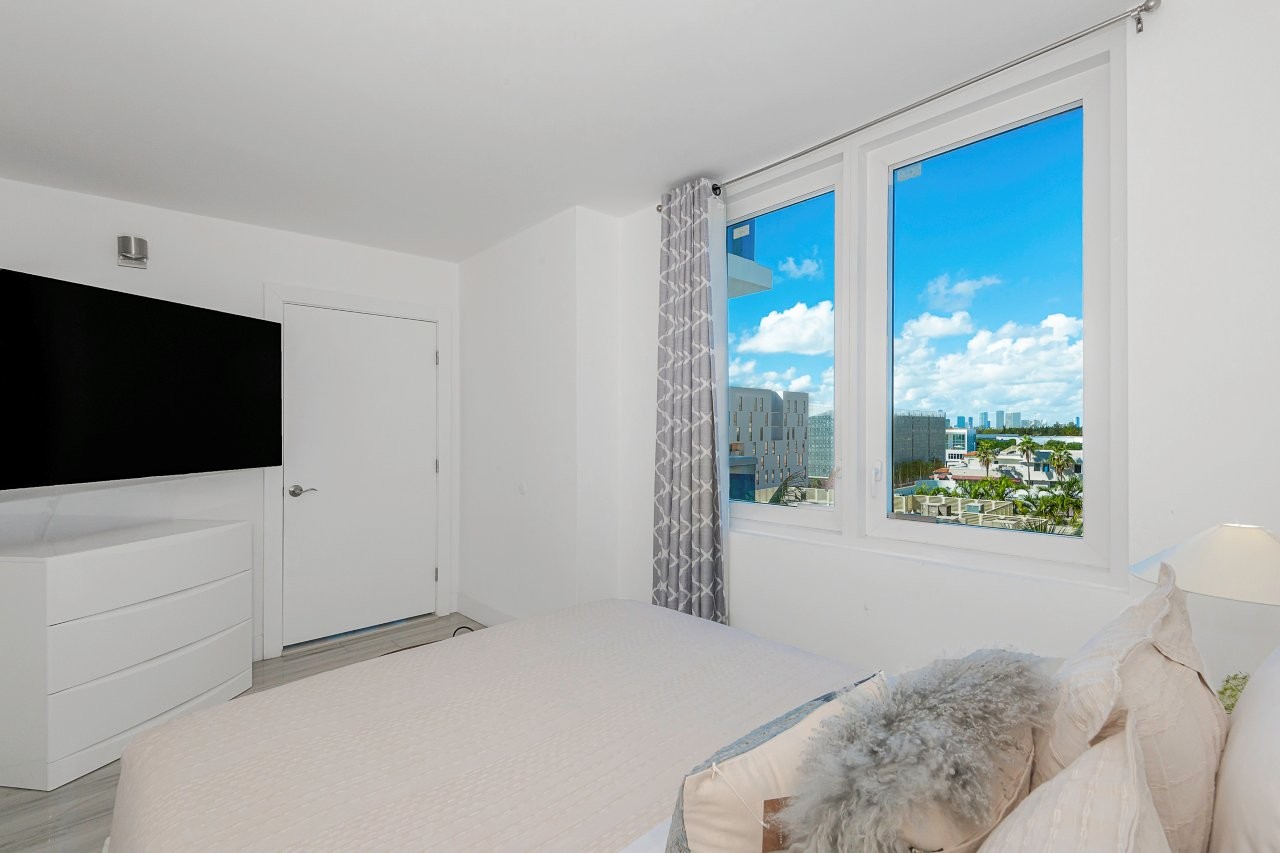 Roney Palace #534