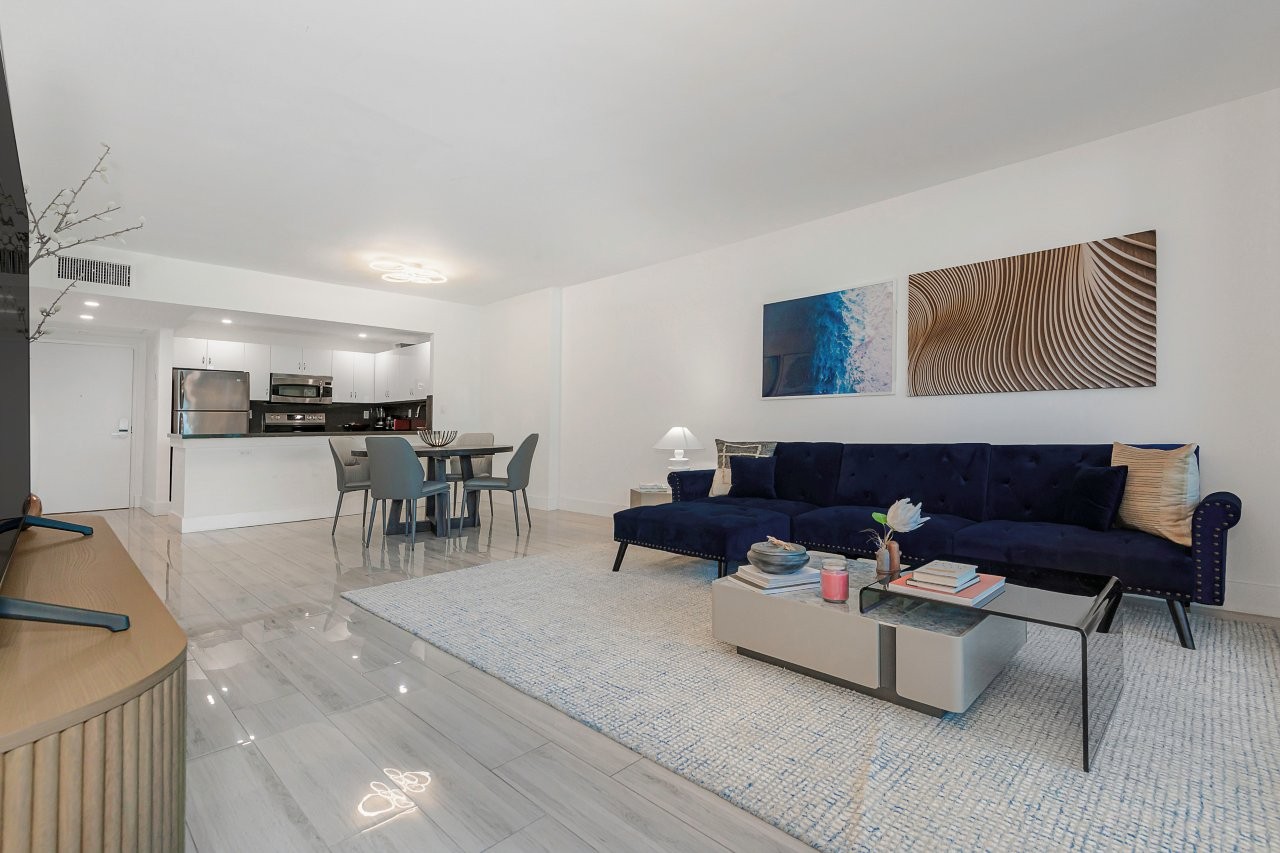 Roney Palace #534