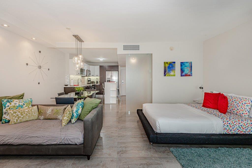 Roney Palace #723