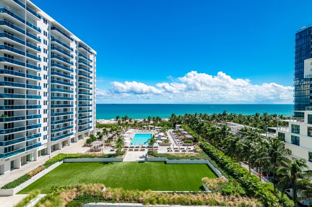 Roney Palace #738