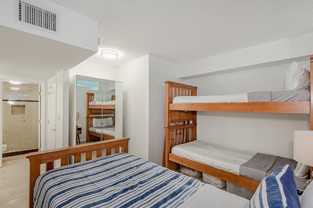 Roney Palace #803