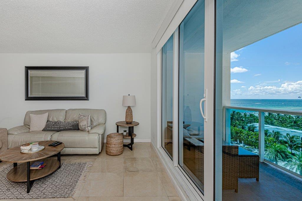 Roney Palace #803
