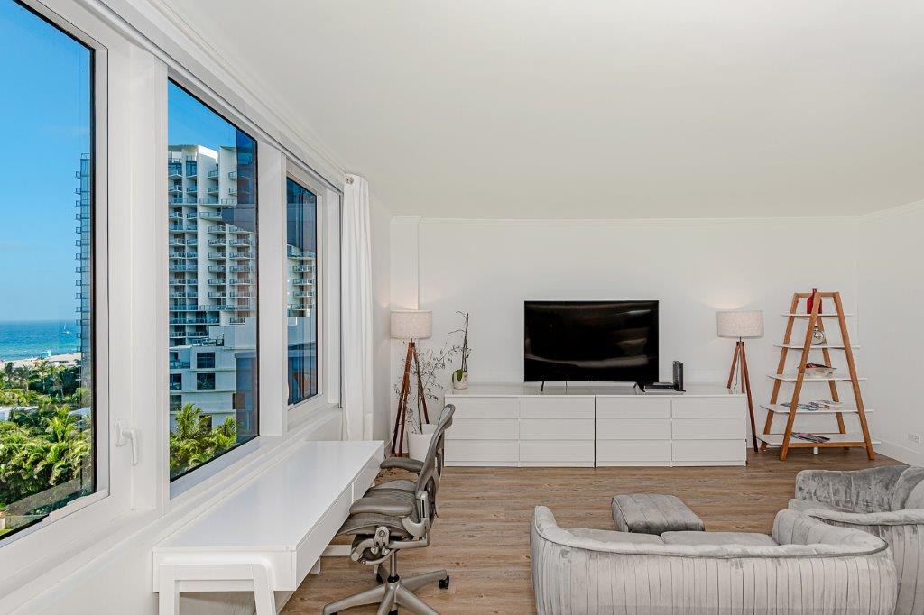 Roney Palace #842