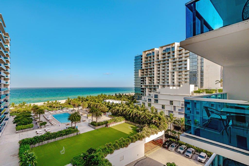 Roney Palace #842