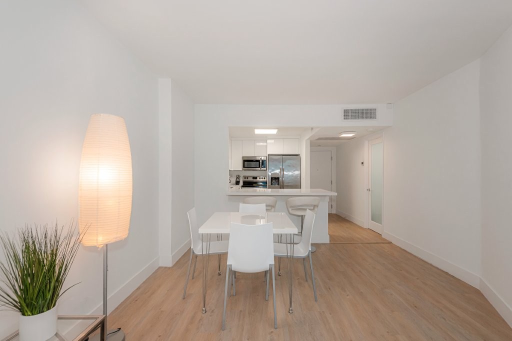 Roney Palace #927