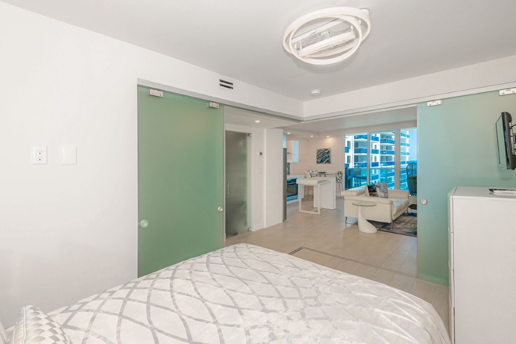Roney Palace #941