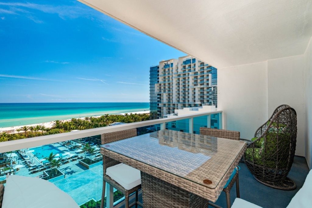 Roney Palace #941
