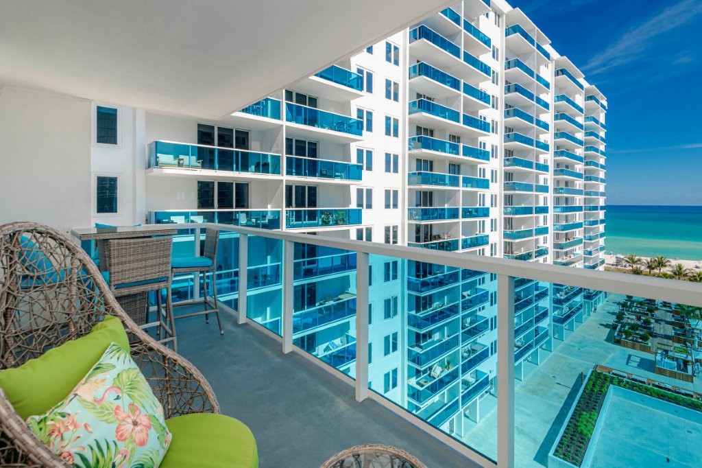 Roney Palace #941