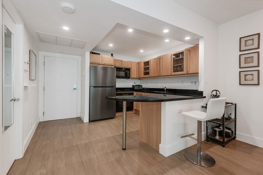 #1242 - Roney Palace — photo 18